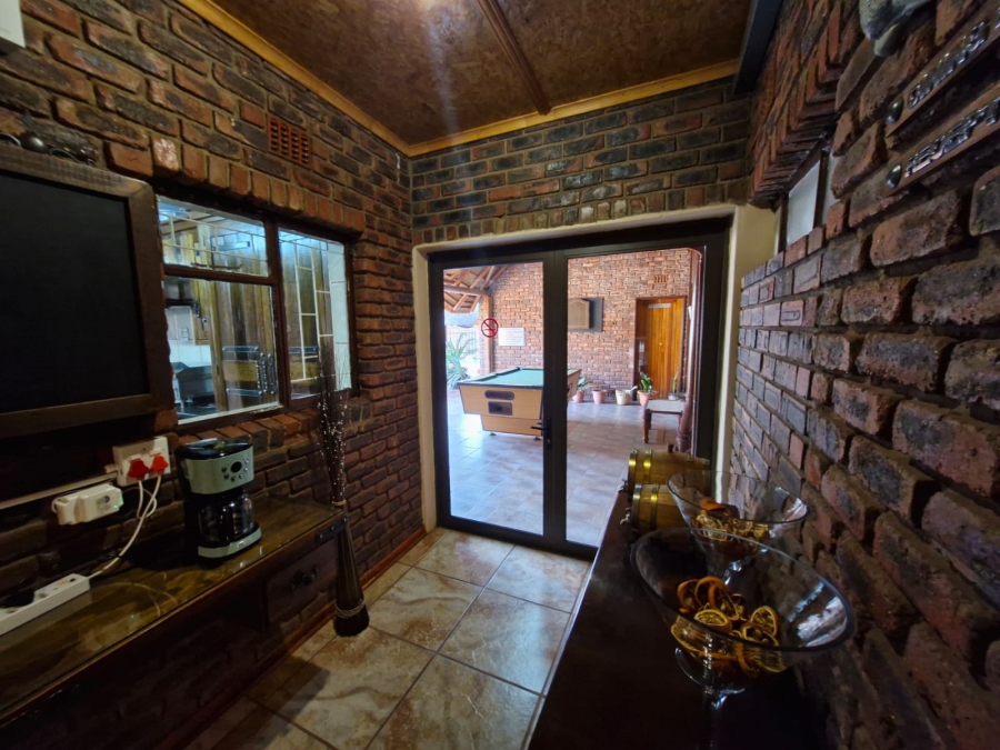 10 Bedroom Property for Sale in Kathu Northern Cape